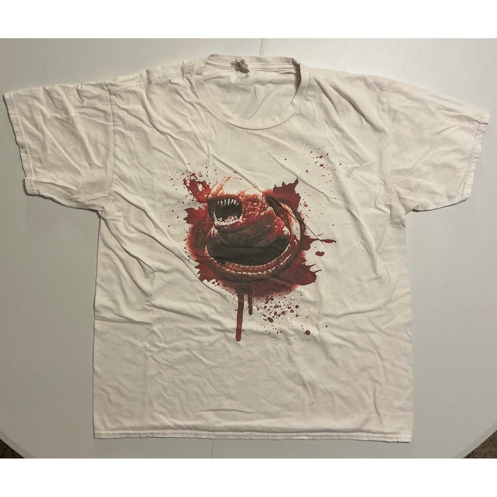VTG Y2K Alien Chestburster Graphic T Shirt Cotton Horror Movie Tee Mens XL